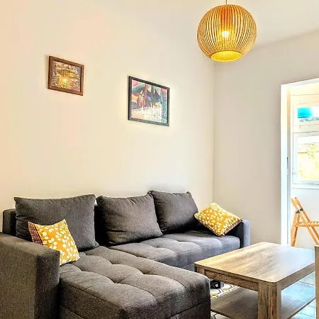 Spacious 1 Bedroom On Republic Street