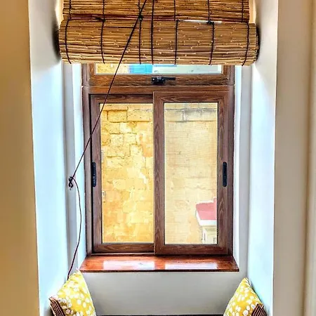 Apartment Spacious 1 Bedroom On Republic Street Valletta